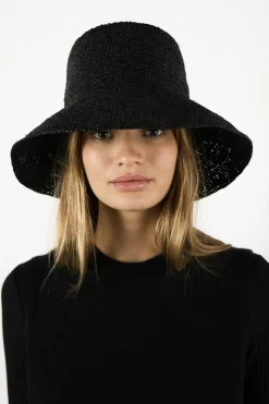 Janessa Leoné Felix bucket hat in black