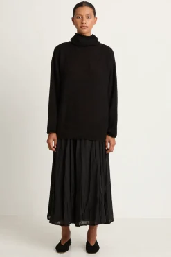 Pas De Calais Fine Bouclé Turtleneck Knit Pullover - Black